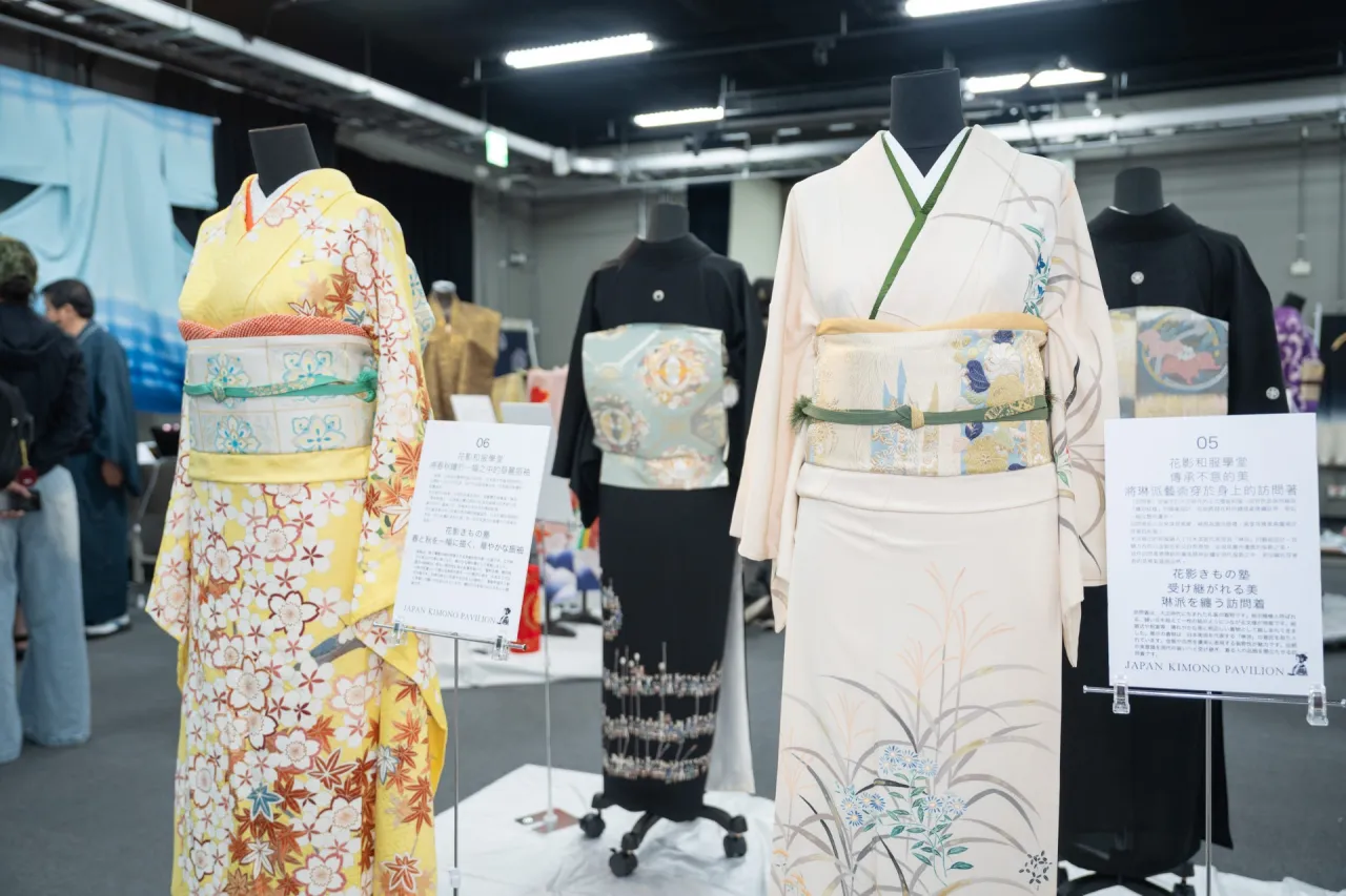 JAPAN KIMONO PAVILIONのトルソー展示