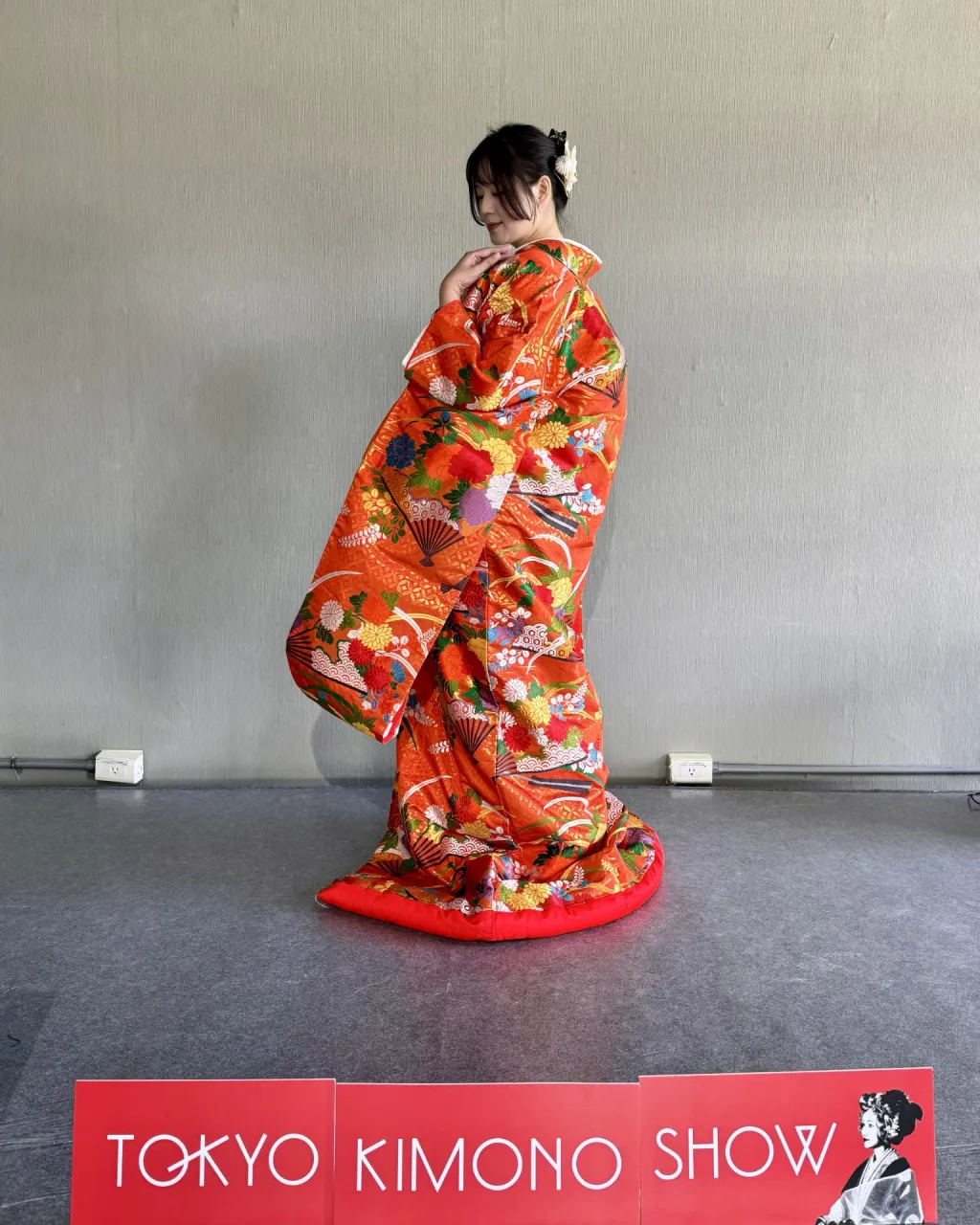 花嫁衣裳の着装体験